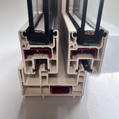 GKBM 92 Profiles de fenêtre coulissante en PVC à quatre chambres Isolation thermique